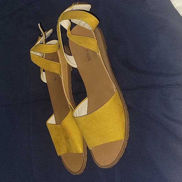 Kenneth Cole Reaction sandals - Picture 3 of 3